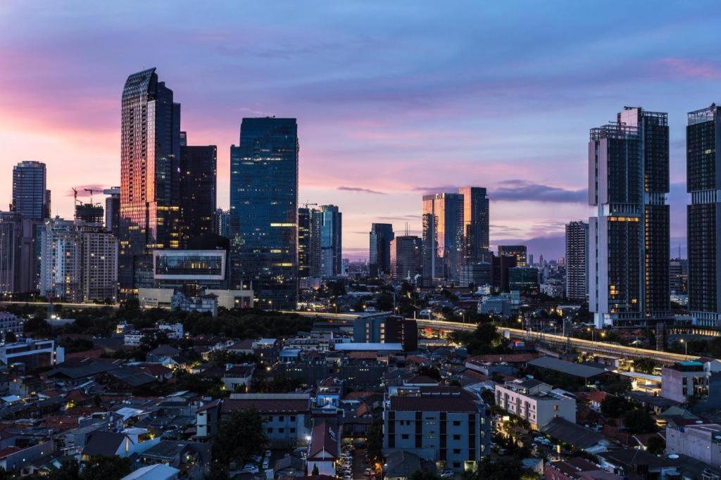 Amos Cozy Hotel Melawai Cakarta Dış mekan fotoğraf