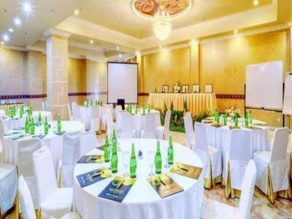 Amos Cozy Hotel Melawai Cakarta Dış mekan fotoğraf