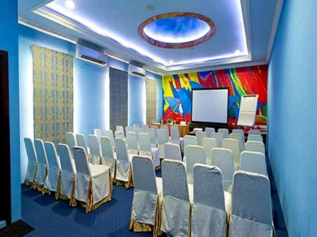 Amos Cozy Hotel Melawai Cakarta Dış mekan fotoğraf