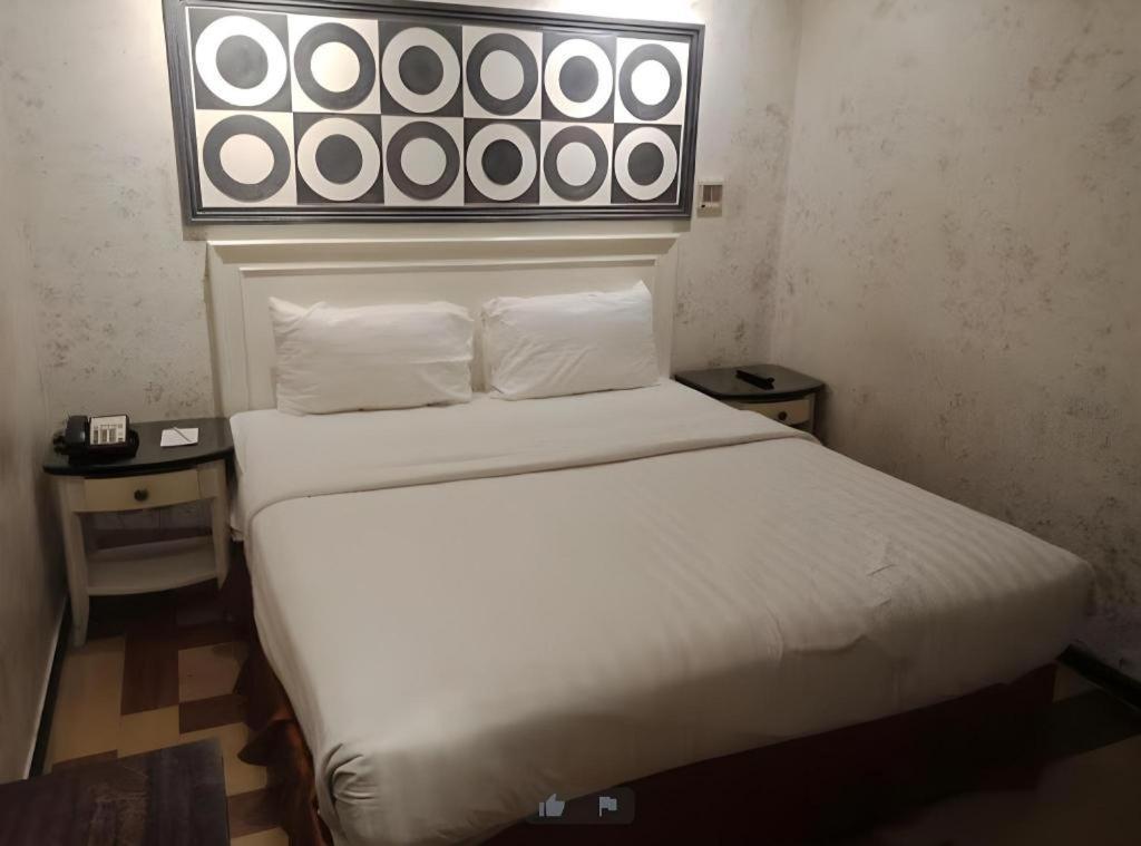 Amos Cozy Hotel Melawai Cakarta Dış mekan fotoğraf
