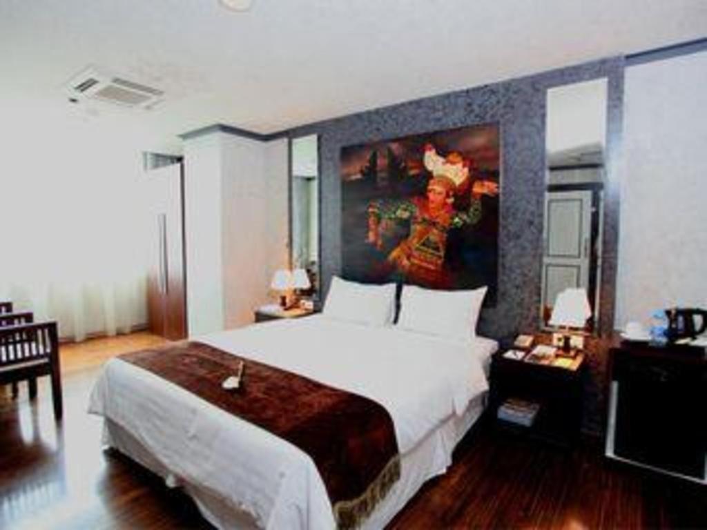 Amos Cozy Hotel Melawai Cakarta Dış mekan fotoğraf