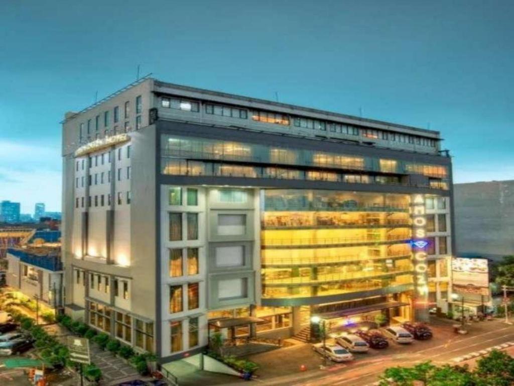 Amos Cozy Hotel Melawai Cakarta Dış mekan fotoğraf