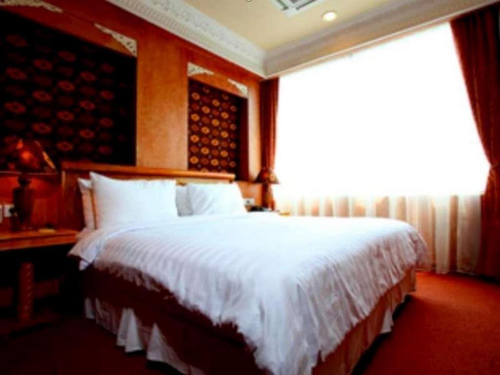 Amos Cozy Hotel Melawai Cakarta Dış mekan fotoğraf